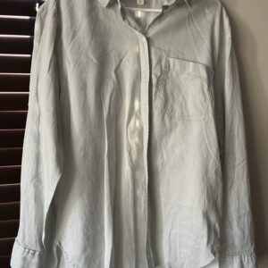 H&M linen button up shirt