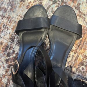 Black wedges size 6